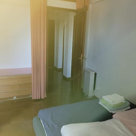 Comfy Room Near Metro Lisbon Bagian luar foto