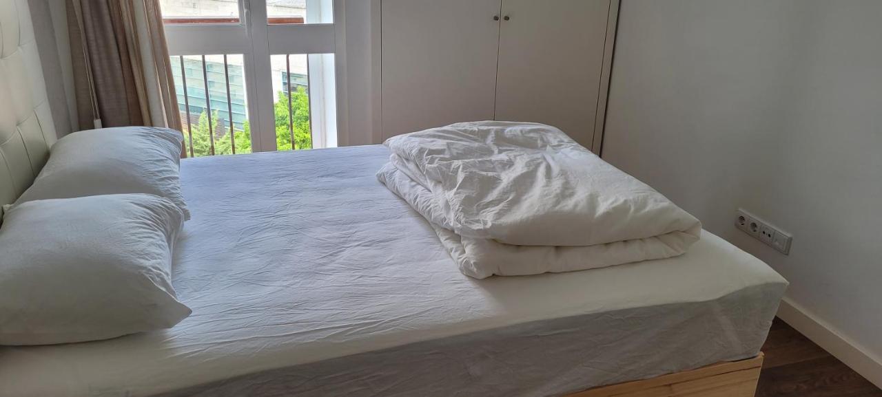 Comfy Room Near Metro Lisbon Bagian luar foto