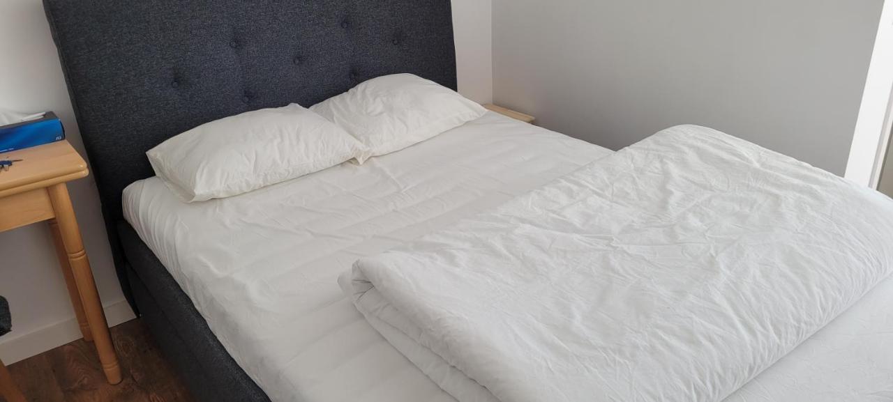 Comfy Room Near Metro Lisbon Bagian luar foto